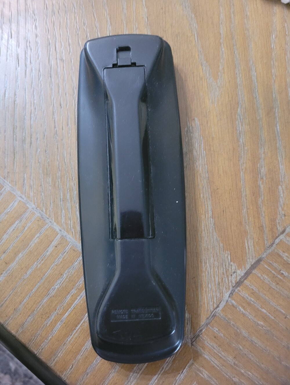 RCA Universal Remote Control With Manual - Picture 4 of 6